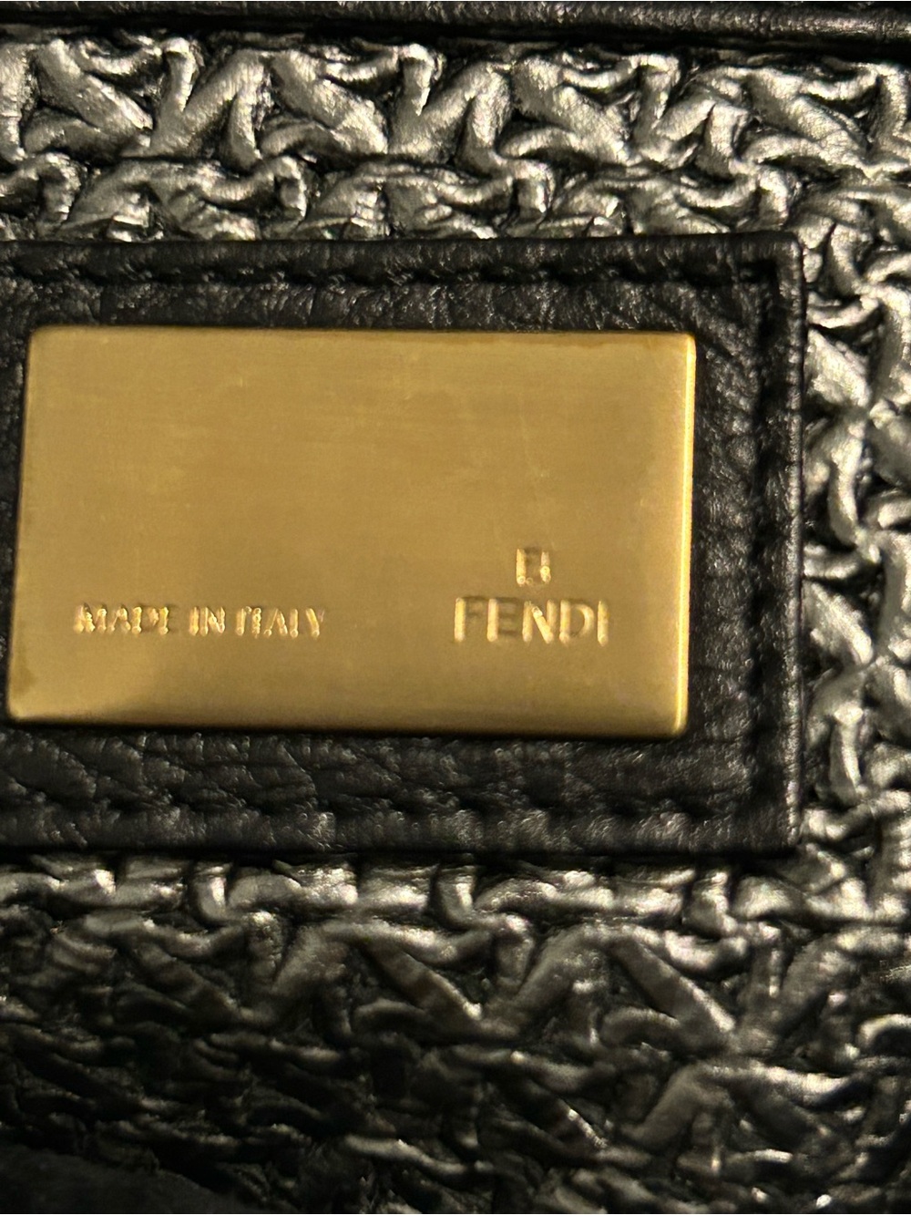 Fendi Large Peekaboo Iconic Satchel bag - Picture 9 of 11